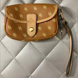 Dooney and Bourke wristlet